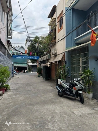 Tân Phú, Dương Đức Hiền, Tây Thạnh, hẻm xe hơi, 1 căn ra mặt tiền 50m2, 2 tầng, đang cho thuê 12 triệu/ tháng