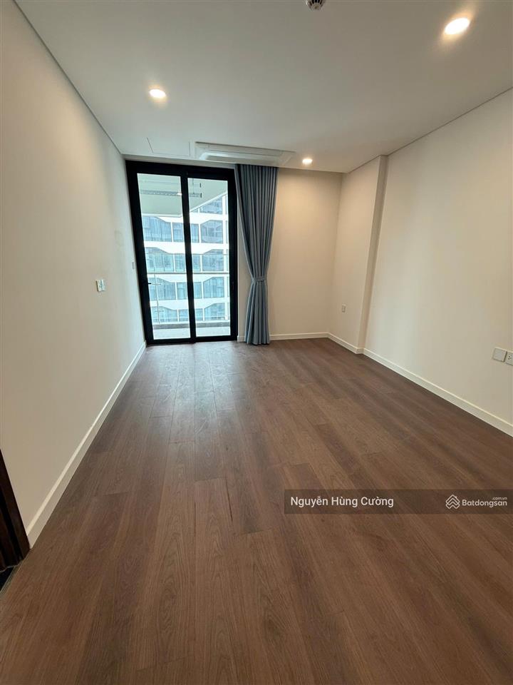 (giá rẻ) bán căn 2pn 80m² sunshine green iconic long biên giá chỉ 7 tỷ 7 e cường 0976 044 ***