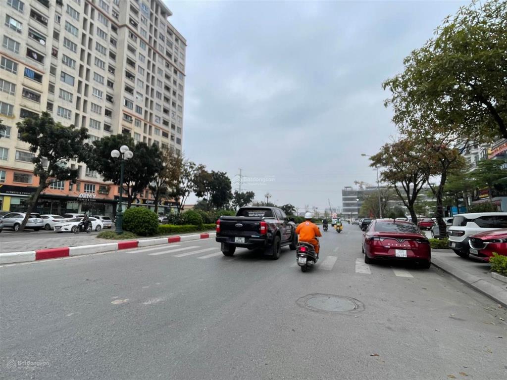 Mặt phố khu vip sài đồng long biên | phân lô vỉa hè ô tô tránh 40 tỷ