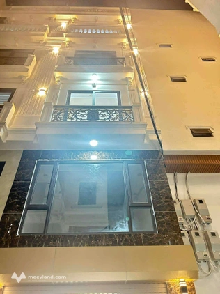 Bán nhà phố Văn Chương - 6 tầng mới - thang máy - ô tô đỗ cổng