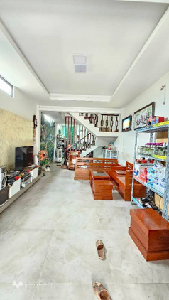 Mặt tiền Tây Sơn, ngay chợ Tân Hương, kinh doanh sầm uất ngày đêm, 5 tầng, vuông đét, chính chủ bán mua biệt thự
