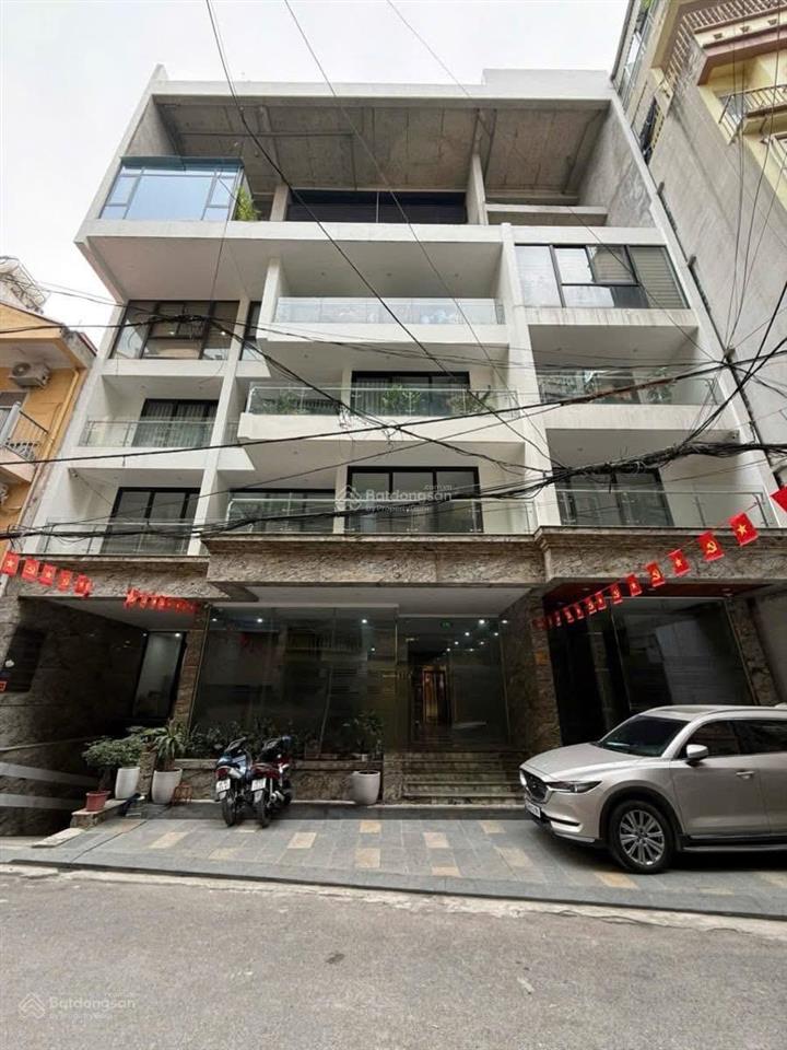 Hàng hiếm quận tây hồ. toà nhà 8 tầng(có hầm) lạc long quân. 290m2mt16m.ôtô tránh, dòng tiền cao.