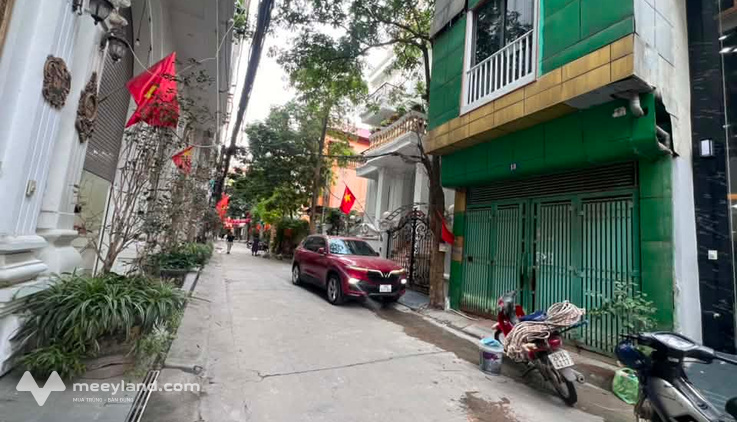 Bán tòa nhà phố Tân Mai, 90m2 xây 6 tầng, thang máy, gara ô tô, kinh doanh
