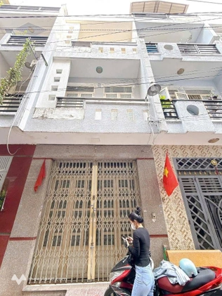 Nhà Gò Dầu, Tân Phú, 1 trệt 2 lầu, 3 phòng ngủ, hẻm xe hơi, giá 7,6 tỷ