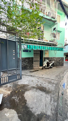 Tân Phú, Giáp Tân Bình nhà mới vào ở ngay, căn góc 2 mặt tiền, ô tô ngủ trong nhà, ngay Trịnh Đình Trọng, Âu Cơ