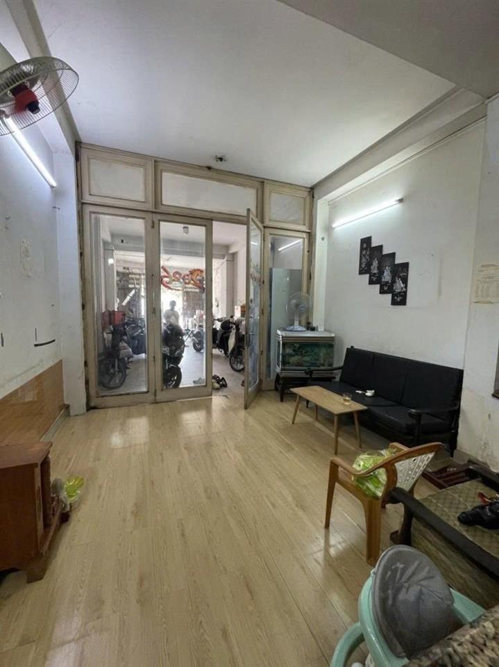 Bán nhà Mặt tiền Chế Lan Viên - ngay Lưu Chí Hiếu. 4,3x20m, 3 Tầng, Sổ A4, 5PN, 13,5 Tỷ.