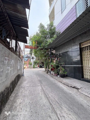 Vị trí ngay Tân Kỳ Tân Quý, thông Aeon Tân Phú, giáp Tân Bình, tiện di chuyển ra nhà ga T3, tuyến đường thuận tiện