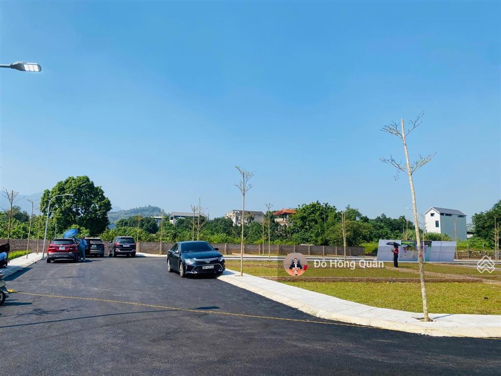 Siêu phẩm lô cầu vai réo phú cát lõi cnc hoà lạc cách metro city 2 phút lái xe giá 4 tỷ bao sổ