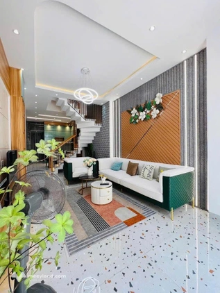 Nhà 2 tầng 41,6m2 - Ô tô ngủ trong nhà - Sát mặt tiền Nguyễn Duy Trinh - Long Trường - Quận 2 - 2.79 tỷ