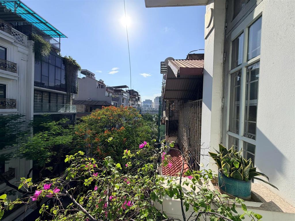 Mặt phố võ văn dũng 48m 9 tầng thang máy, cạnh hồ hoàng cầu