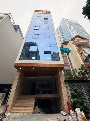 Bán tòa building văn phòng 10 tầng, đầy đủ phòng cháy chữa cháy, vị trí cạnh Quận Ủy Tây Hồ