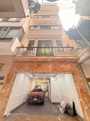 Bán nhà phố Dương Quảng Hàm, Cầu Giấy, 6 tầng thang máy, ô tô vào nhà