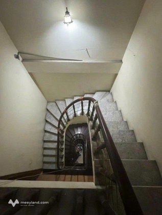 Bán gấp nhà 4 tầng mặt đường Chiến Thắng, 65m2, mặt tiền 4m, 2 mặt đường ô tô, vị trí đẹp, kinh doanh tốt