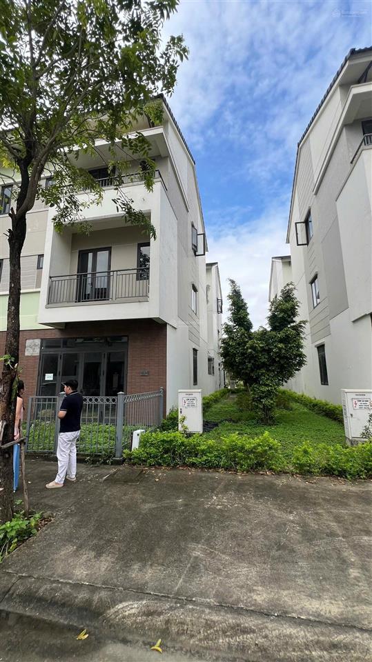 Bán căn xẻ khe sh4 130 centa city vsip bắc ninh