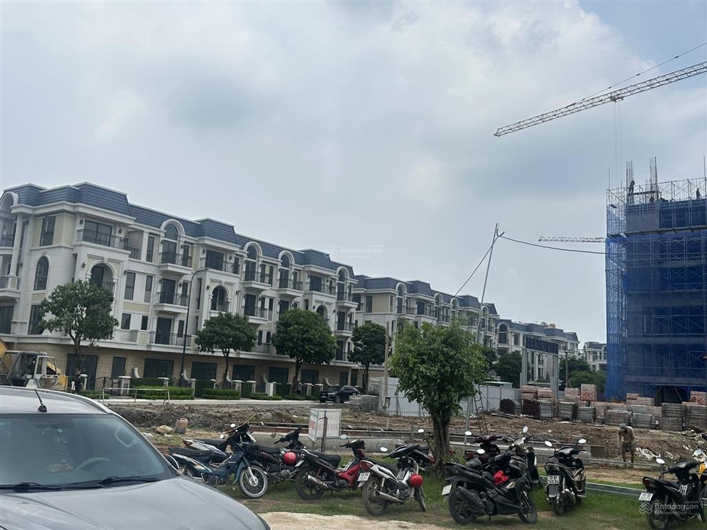Bán căn nhà phố classia 2 mặt thông thoáng giá 18 tỷ tl
