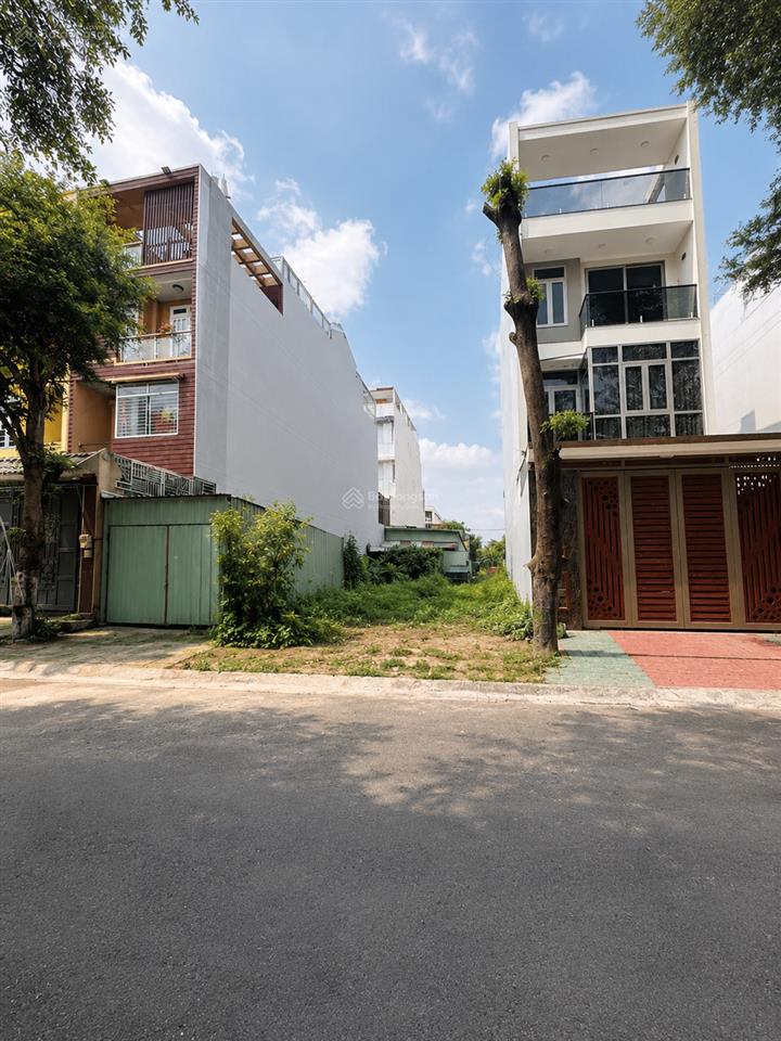 Đất vàng 5x25m đối diện công viên kế global city, đỗ xuân hợp, giá hot 17.4 tỷ