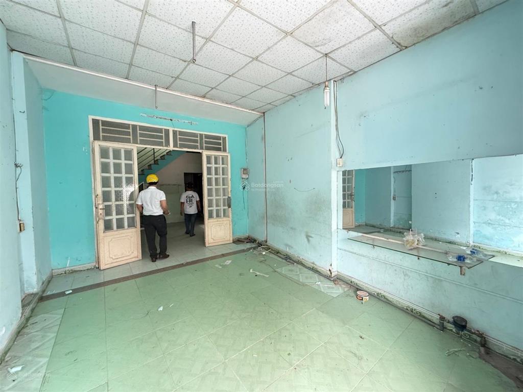 Diện tích khủng quá gần 200m2 mt nguyễn thị chồn hóc môn 2 tầng cũ chỉ có 5,2 tỷ