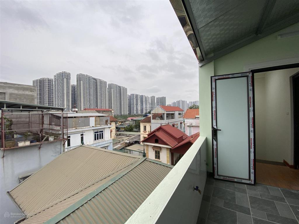 Chị gái em cần bán gấp căn nhà ở hữu hưng tây mỗ nhà mới 5 tầng, 6 ngủ