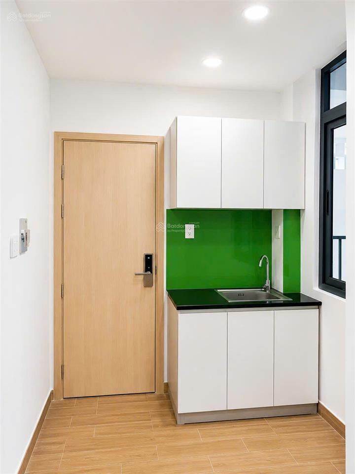 Bán căn hộ dịch vụ 22,5 tỷ nở hậu 700m² sàn hđt 110 triệu (8 năm) ngay ngã 4 phú nhuận