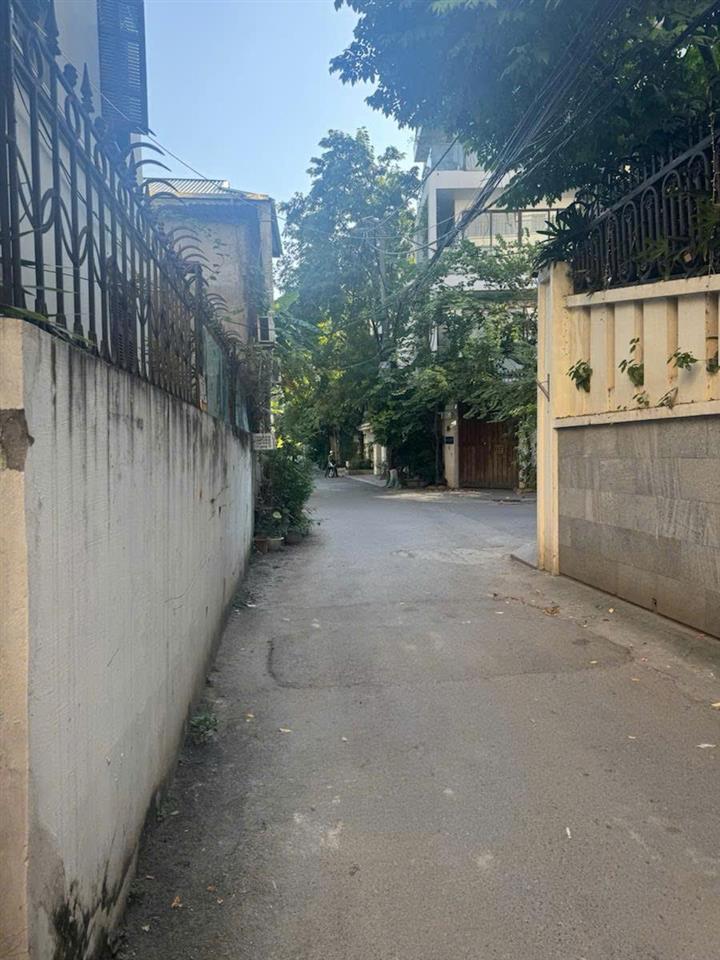 Bán nhà hàng hiếm ngõ 612 Đê La Thành - Ba Đình - HN.