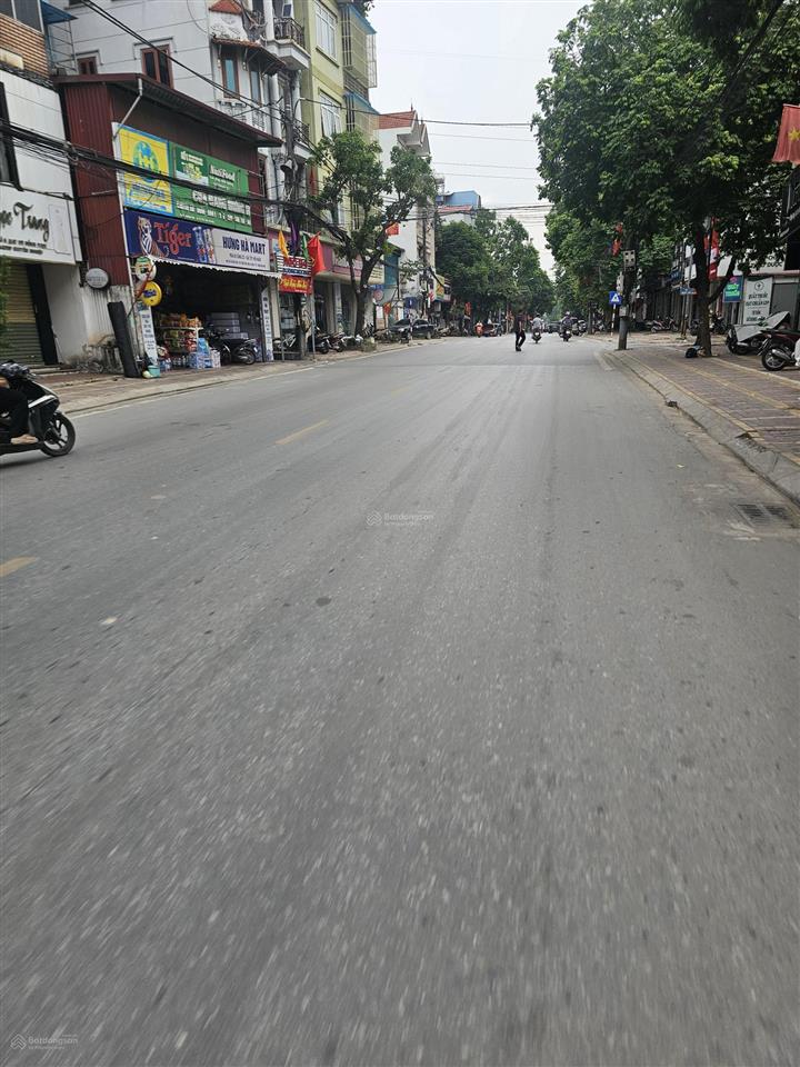 Đất lành an cư cho mọi gia đình 82m miếu thờ sát vách trường học & bệnh viện]