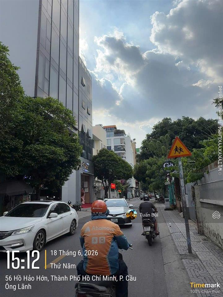 Building mới quận 1 hơn 1.000m sàn giá chỉ 109 tỷ cách chợ bến thành chưa đầy 1km