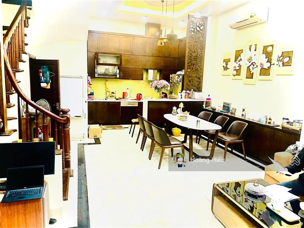 Siêu đẹp! bán nhà khúc thừa dụ, cầu giấy, ngõ to gần phố, ô tô 30m, 2 thoáng, 60m, 6 tầng, 8 phòng