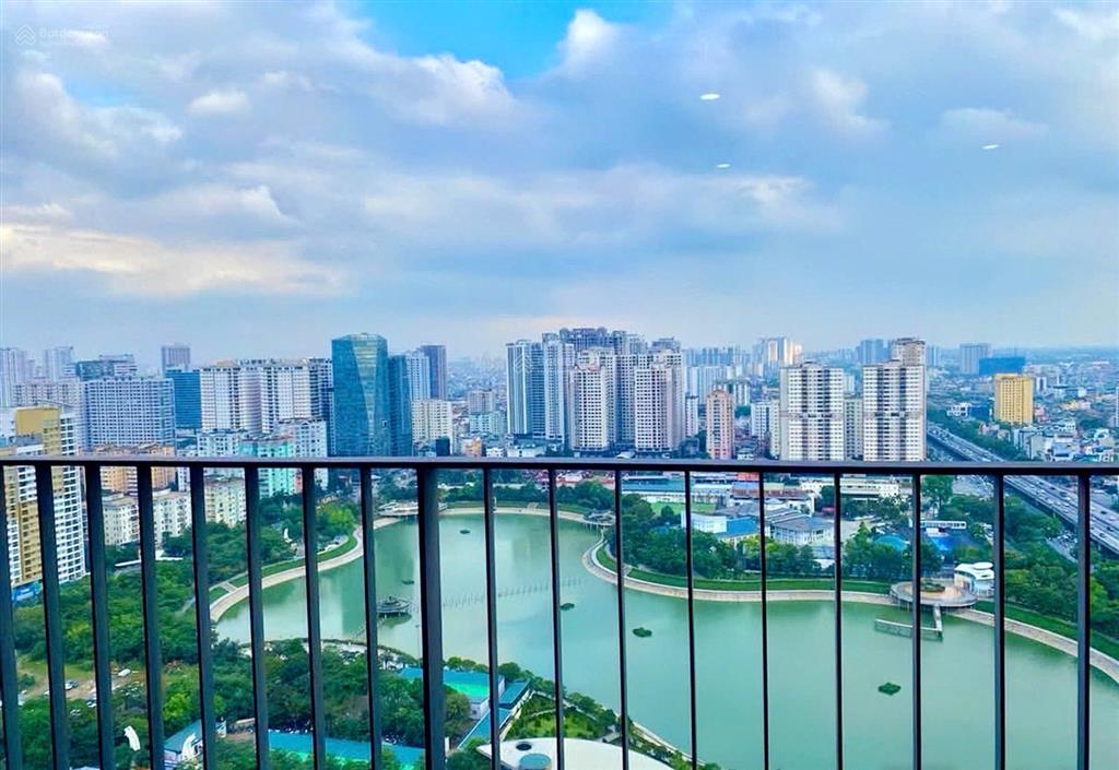 Bán nhanh căn 2pn2vs 75m2 view hồ tại vinhomes d'capitale giá chỉ ngang các căn view nội khu!