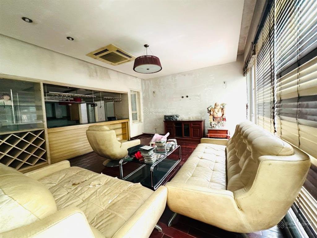 Bán nhà giảng võ ba đình dt 75m x 6t x mt 7,3m giá 38 tỷ có thương lượng