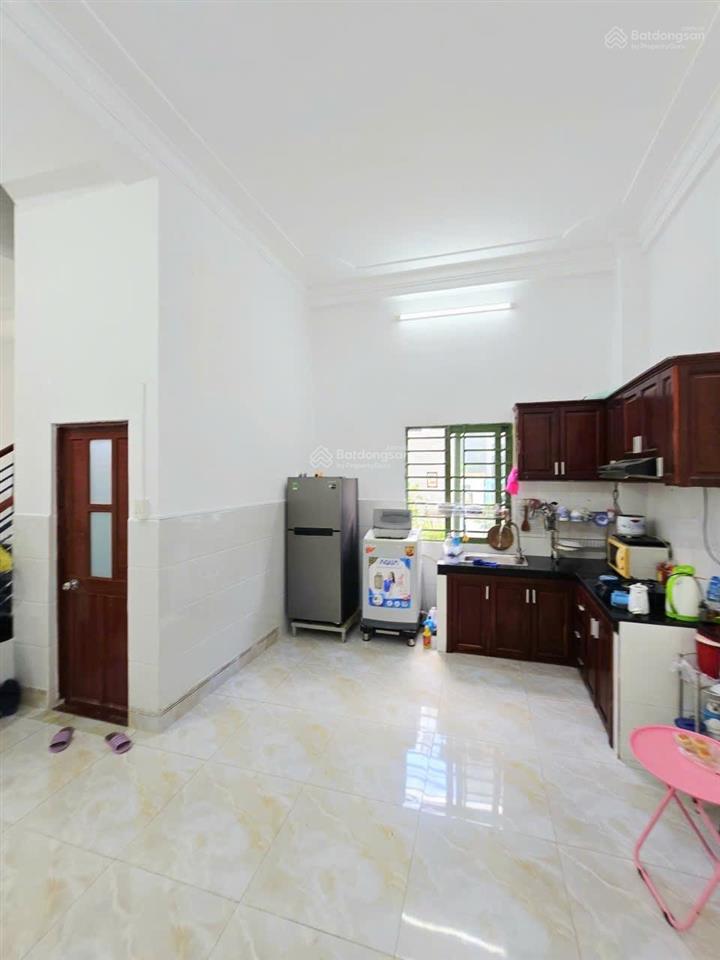 Hàng hiếm nhà lầu lô góc 2 mặt tiền, chỉ cách nguyễn duy trinh 1 căn nhà. gần cầu ông nhiêu
