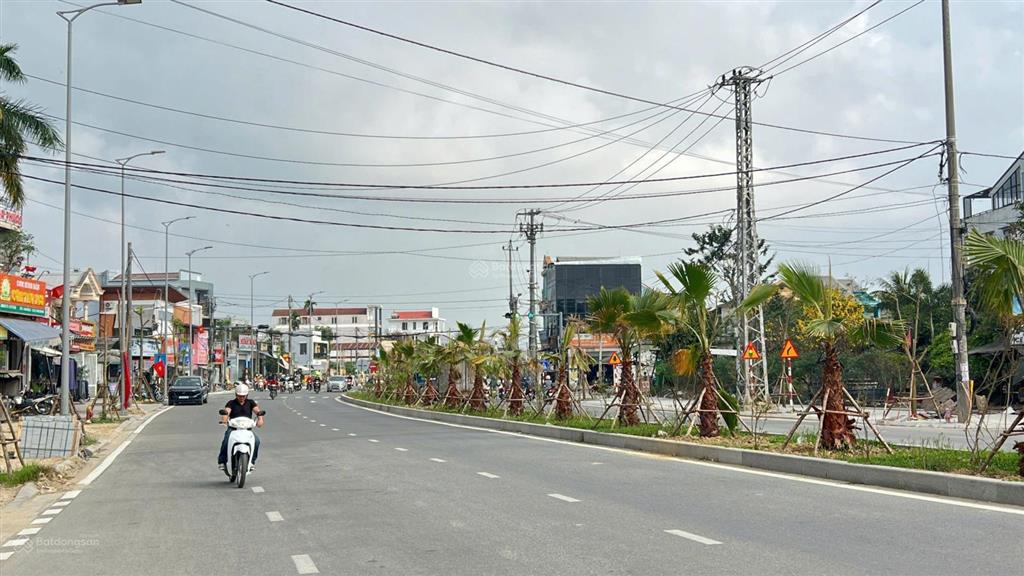 Bán nhà 120m2 mặt tiền phạm văn đồng gần menas zone tp huế đang kinh doanh tốt giá chỉ 10.2 tỷ