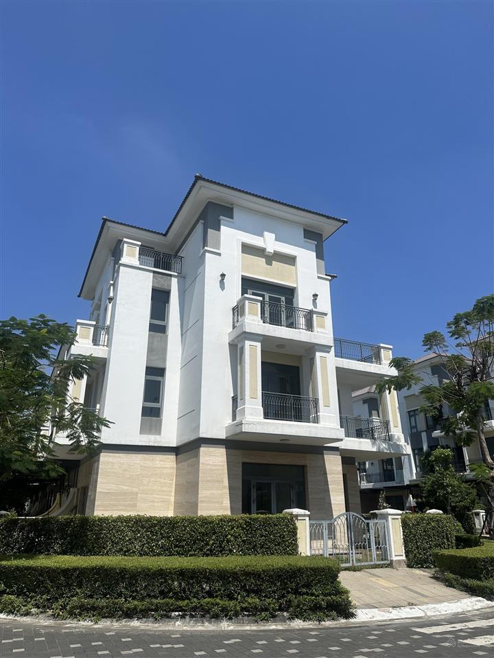 Rỗ hàng verosa park dt5x15 giá 15 tỷ , 6x 17 giá 17 tỷ , 6x18 giá 17.5 tỷ , 8x1819.5, 10x 20 26.5