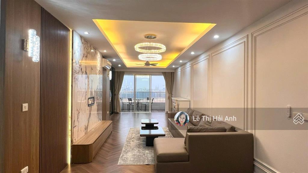 Em có căn 3pn 145m2 ban công đông bắc thang máy riêng vào nhà view công viên 115 tr/m2
