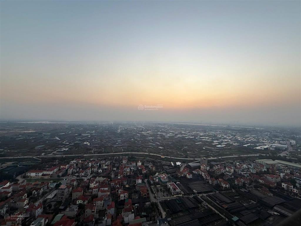 Bán căn 2 ngủ skyforest 70m view sông hồng giá 5.180 tỷ bao phí 0925 988 ***