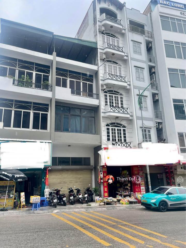 Chính chủ ở xa, cần bán nhà 3,5 tầng 46,8m2 mặt đường vườn đào, trung tâm du lịch bãi cháy, hạ long