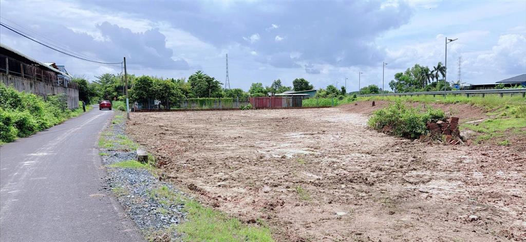 Phước hiệp củ chi 198m2 2 mặt tiền đường nhựa gần cầu kênh đông