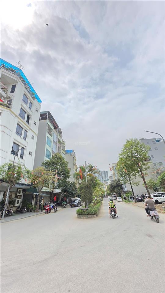 Thanh khoản gấp nhà kđt văn khê hà đông trục chính đường đôi kinh doanh 50m mt4.23m