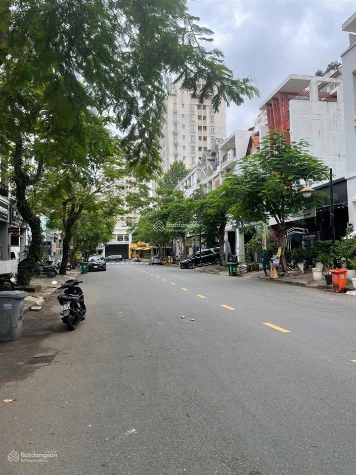 Bán gấp toà nhà phố khu hưng gia 2 phú mỹ hưng giá 65 tỷ