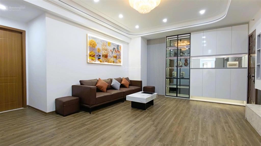 Bán gấp căn hộ 2pn, 1wc full đồ, 56m2 tại chung cư 30t nam trung yên
