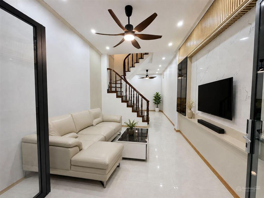 Giảng võ ngọc khánh, nhà đẹp lô góc, ngõ thông, trước nhà 3m, 50m ra phố, mới ở ngay, 33m²*5t