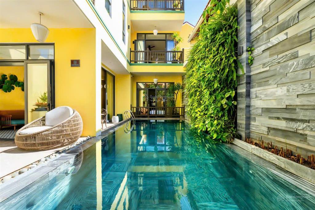 Bán căn villa cực xinh trung tâm phố cổ hội an dòng tiền siêu đỉnh 500 triệu/ tháng. 0768 470 ***