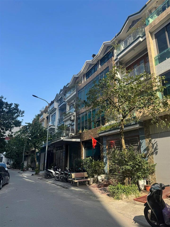 Nếu ac ''đào được 10kg vàng dưới giường'', thì có mua căn lk văn phú nhà đẹp, giá hơn 15ty không?