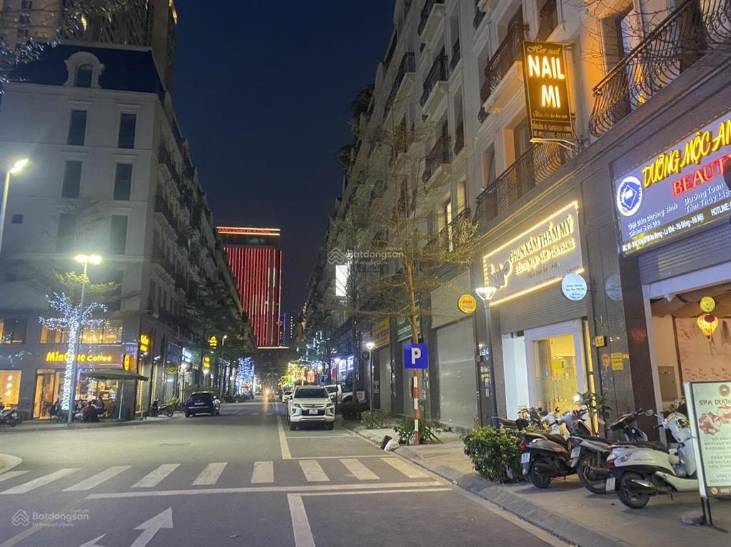Căn góc tuyệt đẹp 7 tầng thang máy mặt tiền 7m tera an hưng giá đầu tư