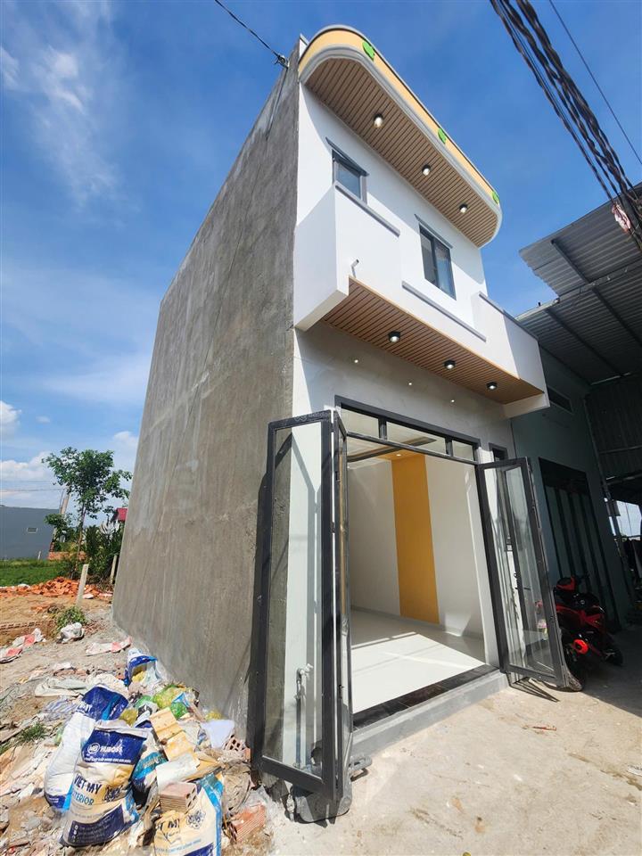 Nhà mới xây kdc nước máy gần chợ giá 500 triệu