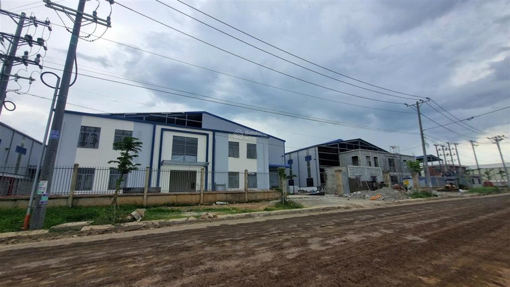 Bán kho xưởng kcn hòa bình kv 17.000m² nx 11.000m²pccc đầy đủ bình điện lớn