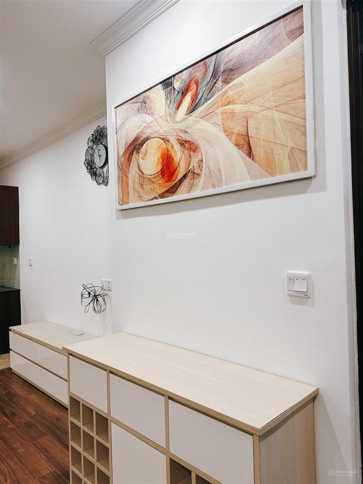 Bán gấp căn hoa hậu góc 3pn cc eurowindow river park