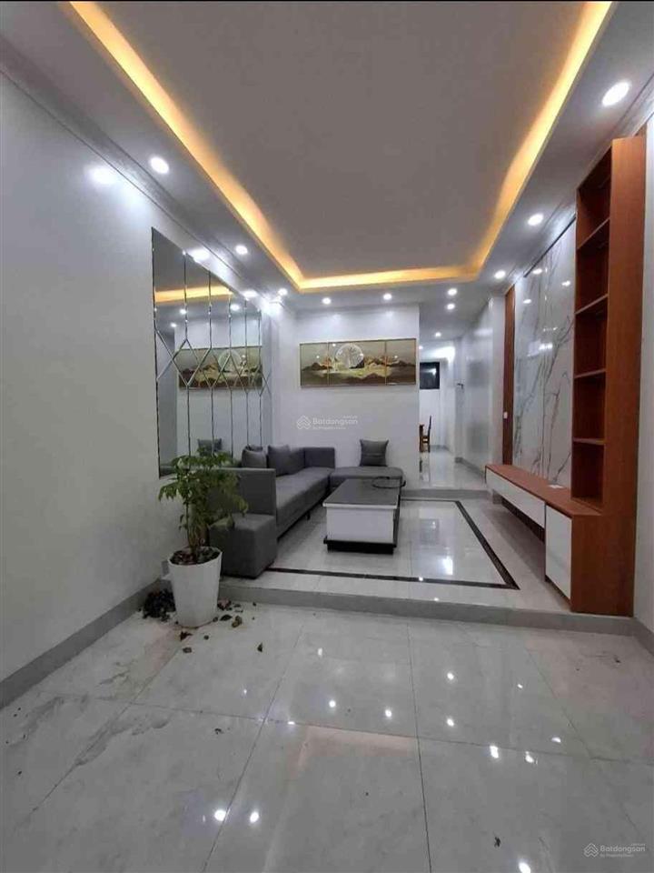 Nhà đẹp không tì vết #tôhiệuhàđông mặt ngõ thông ngõ 3 gác tránh vài bước ra phố