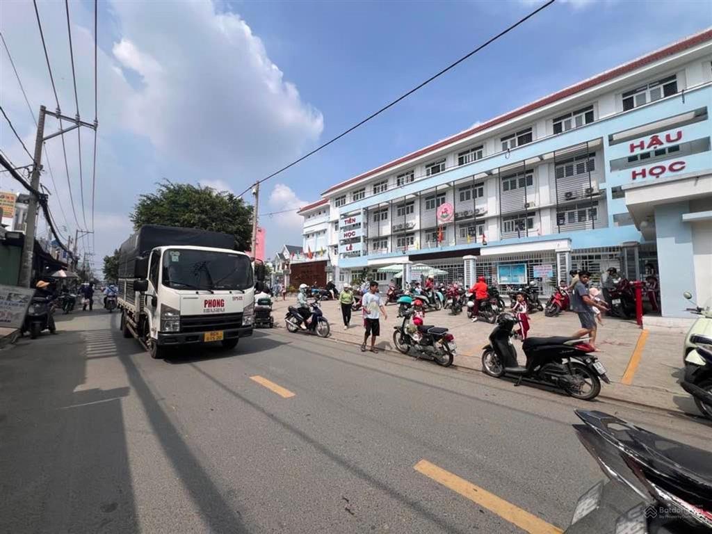 Kèo thơm, nhà 2 tầng 5x25 đường tân hòa đông, hương lộ 2, bình tân, sổ vuông vức, có dòng tiền, giá