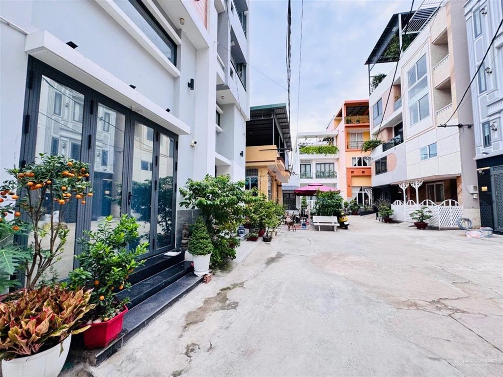 Hot lê quang định 60m2 (6 x 11) 5 tầng hẻm xe hơi quay đầu chỉ hơn 9 tỷ đồng
