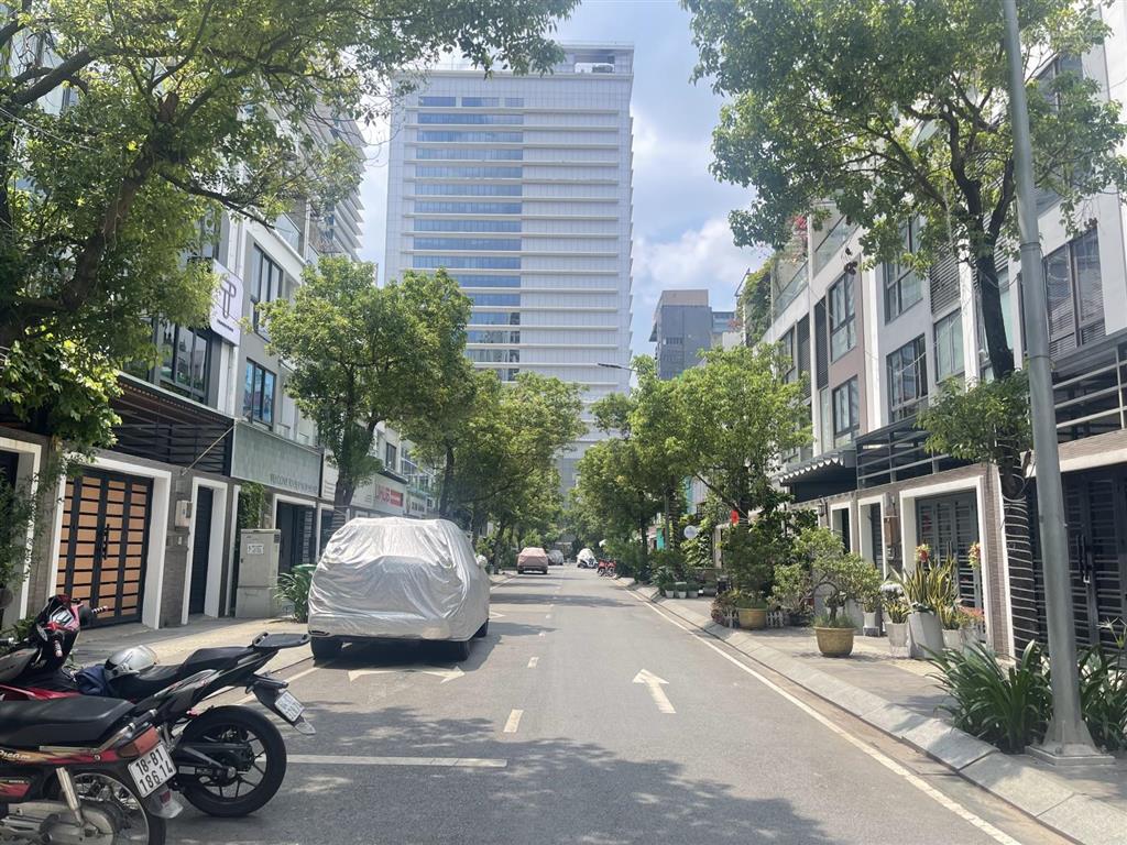 Bán nhà phố hà đô centrosa phường 12, quận 10 5,5x16 88m2 trệt 3 lầu hđt 70 tr 50 tỷ